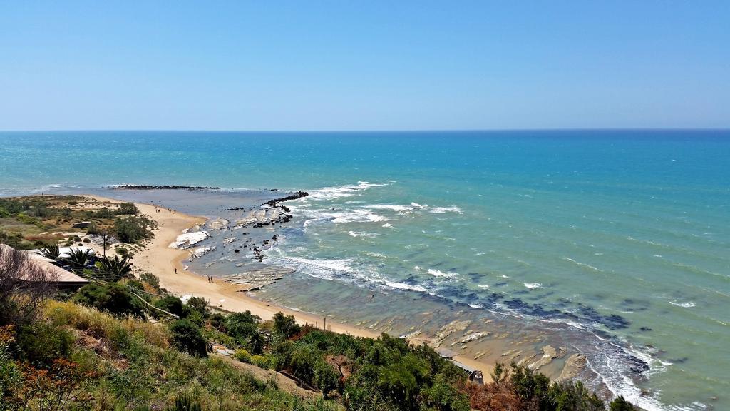 Bed and Breakfast La Roccia Bianca Realmonte Exterior foto